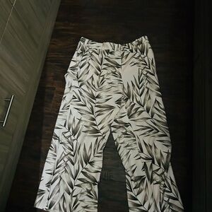 Ann Taylor Women’s Leaf Print Pants - Pink and taupe size 4